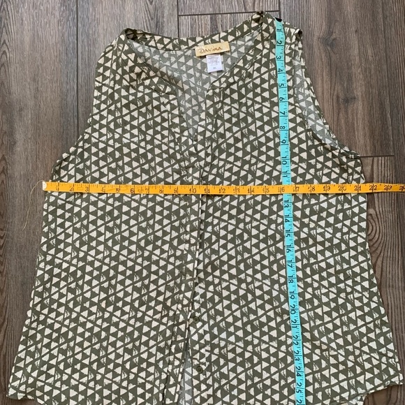 Women Top - Picture 6 of 6